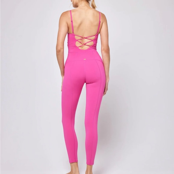 NWT go the distance jumpsuit color Bougainvillea / pink - Picture 4 of 8